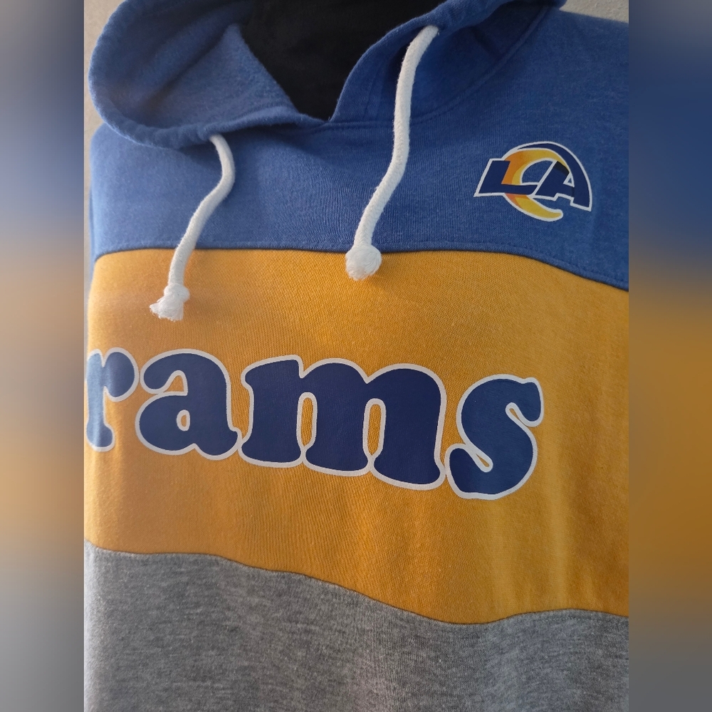 NFL Los Angeles LA Rams Women's Cropped Hoodie Sweater Size L - Picture 2 of 8